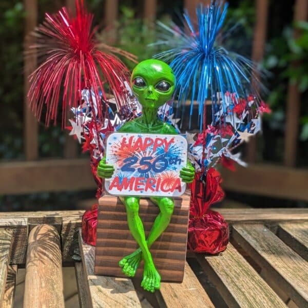 Alien Invasion™ – Milkyway Messenger ‘Happy 250th Birthday’ Patriotic 10″ H ‘Independence Day’ Shelf Sitter Alien Statue – Cosmic Green